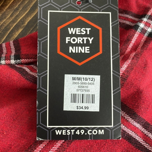 West 49 flannel shirt with attached hoodie. - Picture 7 of 7